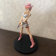 ワンピース フィギュアのサムネイル