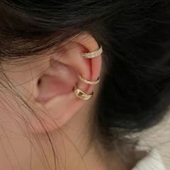 数量限定♡イヤーカフ　3個セット　ゴールド　ストーン　軟骨ピアス風のサムネイル