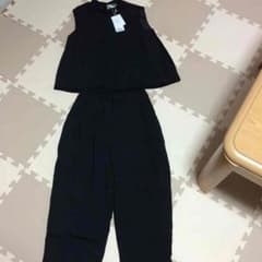 新品タグ付き セットアップのサムネイル