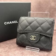 【極美品】CHANEL マトラッセ　三つ折り 財布　キャビアスキン　箱付きのサムネイル