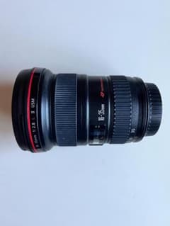 【中古】Canon EF 16-35mm f/2.8L USM レンズのサムネイル