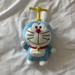 新品未使用　ドラえもん プロペラ付きぬいぐるみ　プライズ品のサムネイル