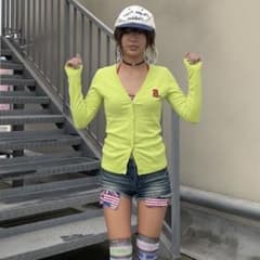 平成ギャル風 ネオンイエロー カーディガン Y2Kグランジ原宿系 青文字