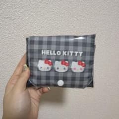 【未使用未開封】ハローキティ 折り畳みエコバッグ チェック柄のサムネイル