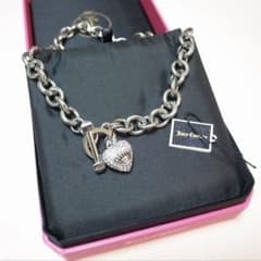 美品] Juicy Couture アイコン ネックレス - メルカリ