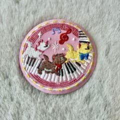 ディズニーキャラクター缶バッチ　おしゃれキャットのサムネイル