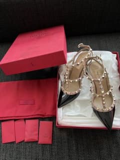 Valentino Garavani  ロックスタッズパンプスのサムネイル