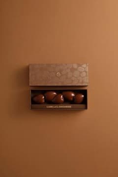 Cedric Grolet マンゴー ミルクチョコバー Cedric Grolet マンゴー ミルクチョコバー - メルカリ