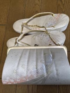 花柄和装用履物とハンドバッグセットのサムネイル