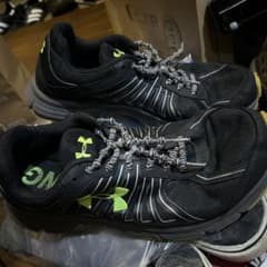Under Armour ランニングシューズ ブラック/ サイズ26.5のサムネイル