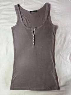 BRANDY MELVILLE ヘンリーネック タンクトップ グレーのサムネイル