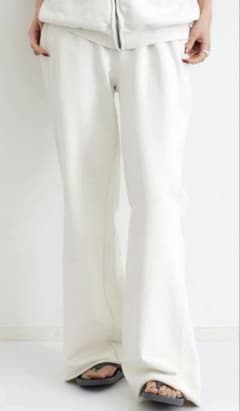 週末限定REMI RELIEFレミ レリーフ SWEAT FLARE PANTS - メルカリ