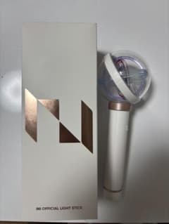 INI OFFICIAL LIGHT STICK ホワイト ini ペンライトのサムネイル