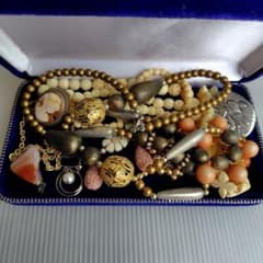 19【遺品整理・生前整理】ジュエリーボックス ネックレス 片耳