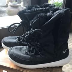 ナイキ NIKEのサムネイル