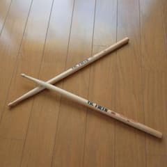 Vic Firth American Classic 5A ドラムスティックのサムネイル