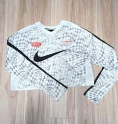 NIKE ナイキ　チェック柄クロップド長袖Tシャツ Mサイズのサムネイル
