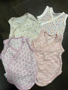 ユニクロ 肌着 ロンパース　70のサムネイル