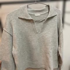 スキッパーネック ニット 長袖 ベージュのサムネイル