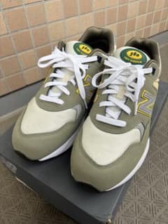 New Balance 580 グレー/ホワイト/イエローのサムネイル