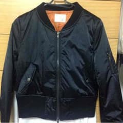 ma-1 ジャケットのサムネイル