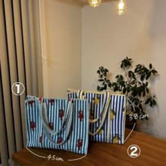 ①ザリガニ柄 キルティングトートバック - メルカリ