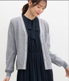 6/18値下げ⭐︎配色ライン Vネック カーディガン グレー Lのサムネイル