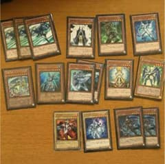 遊戯王 ヒーローデッキのサムネイル