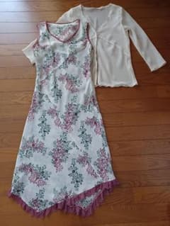 花柄ワンピースセットアップのサムネイル
