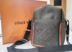 LOUIS VUITTON ショルダーバッグ ナイロンキャンバスのサムネイル