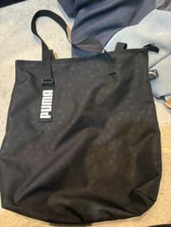 PUMA ブラック トートバッグ 幾何学模様のサムネイル