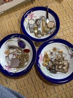 G*み様 遺品整理アクセサリーや時計k18k14silver表記多数のサムネイル