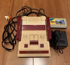 AV仕様 ファミコン本体＋戦場の狼のサムネイル