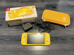 Nintendo Switch riteイエロー　本体　ケース付きのサムネイル