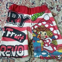 ヨッシー様専用　LOVERevoLution　ハーフパンツ？　サイズ80のサムネイル