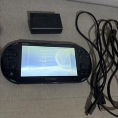 PS Vita 本体 ブラック 充電器セットのサムネイル