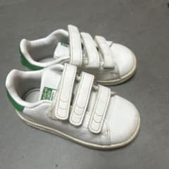 adidas スタンスミス キッズ スニーカーのサムネイル