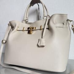 MILOS ミロス 2wayバッグ アイボリー ゴールド金具 南京錠 A4収納可