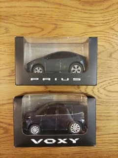 【おすすめ】トヨタ　プリウス　ヴォクシー　プルバッカー　セット売りのサムネイル