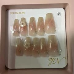 Nela ネイルチップ Mサイズ フラワーデザインのサムネイル