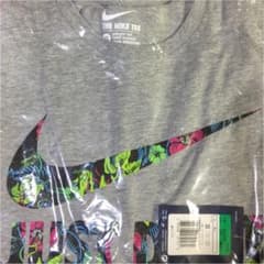 NIKE ナイキ Tシャツのサムネイル
