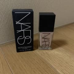 NARS ライトリフレクティングファンデーション 30mlのサムネイル