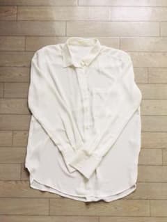 美品 ブラウス 白シャツ とろみシャツ ロングスリーブのサムネイル