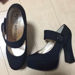 パンプス 黒 美品✩︎値下げのサムネイル