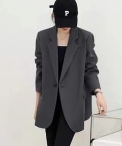 美品【zozo ladylike購入】グレー テーラードジャケットのサムネイル