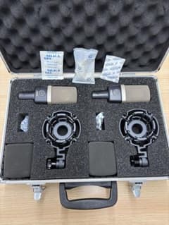 AKG C314 コンデンサーマイク 2本セット 純正ケース　ショックマウント付 AKG C314 コンデンサーマイク 2本セット 純正ケース ショックマウント