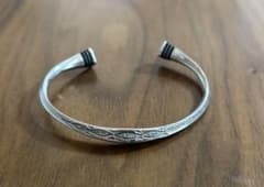 【美品 5/22〆】TUAREG BANGLEトゥアレグ族 エボニーバングル 美品 5/22〆】TUAREG BANGLEトゥアレグ族 エボニーバングル - メルカリ