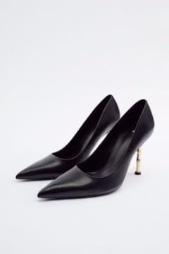 お値下げ！ZARA レザー　ハイヒール　パンプスのサムネイル