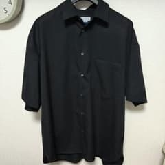 MAISON SPECIAL 半袖シャツ 黒　ウール100%のサムネイル