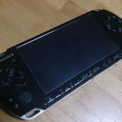 PSP-3000 動作品 メモステ付き♪のサムネイル